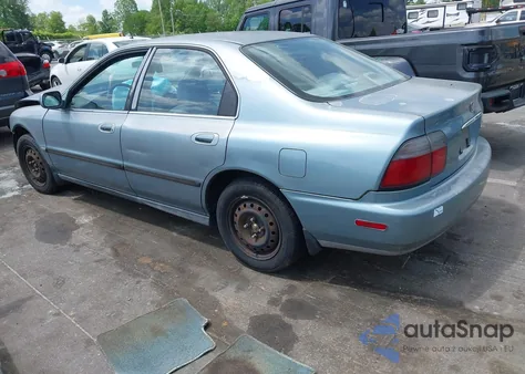 1996 Honda Accord Lx/Ex z USA, uszkodzony, nr VIN 1HGCD5534TA145656